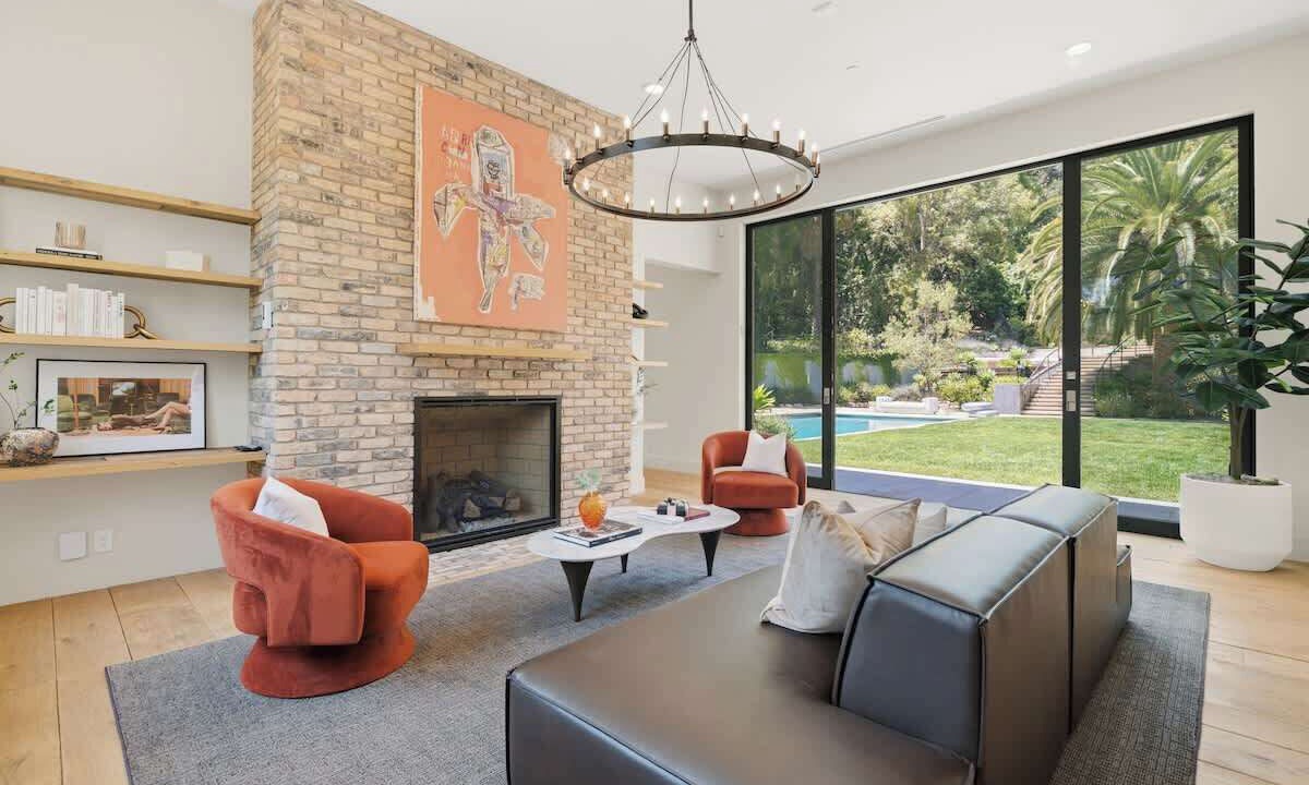 Photo of Livingroom in Beverly Hills