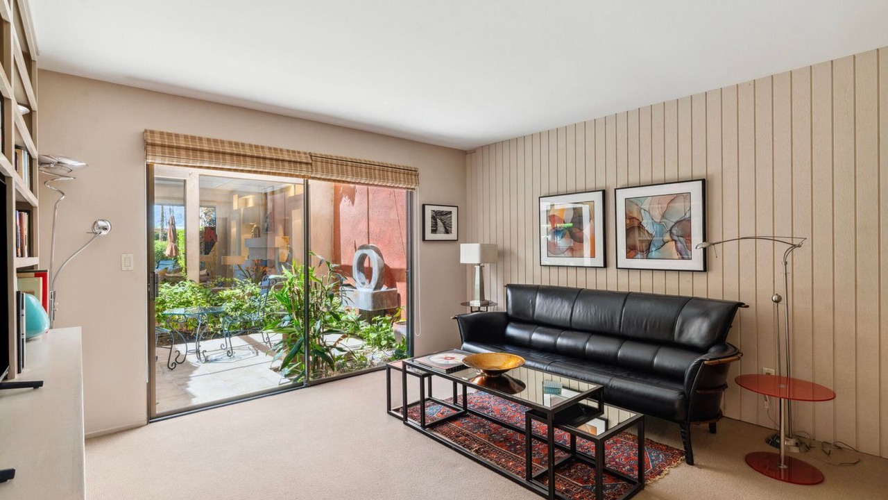 Photo of Livingroom in Sonora Sunrise