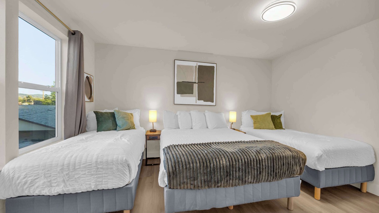 Photo of Bedroom in Reno/Tahoe Airport