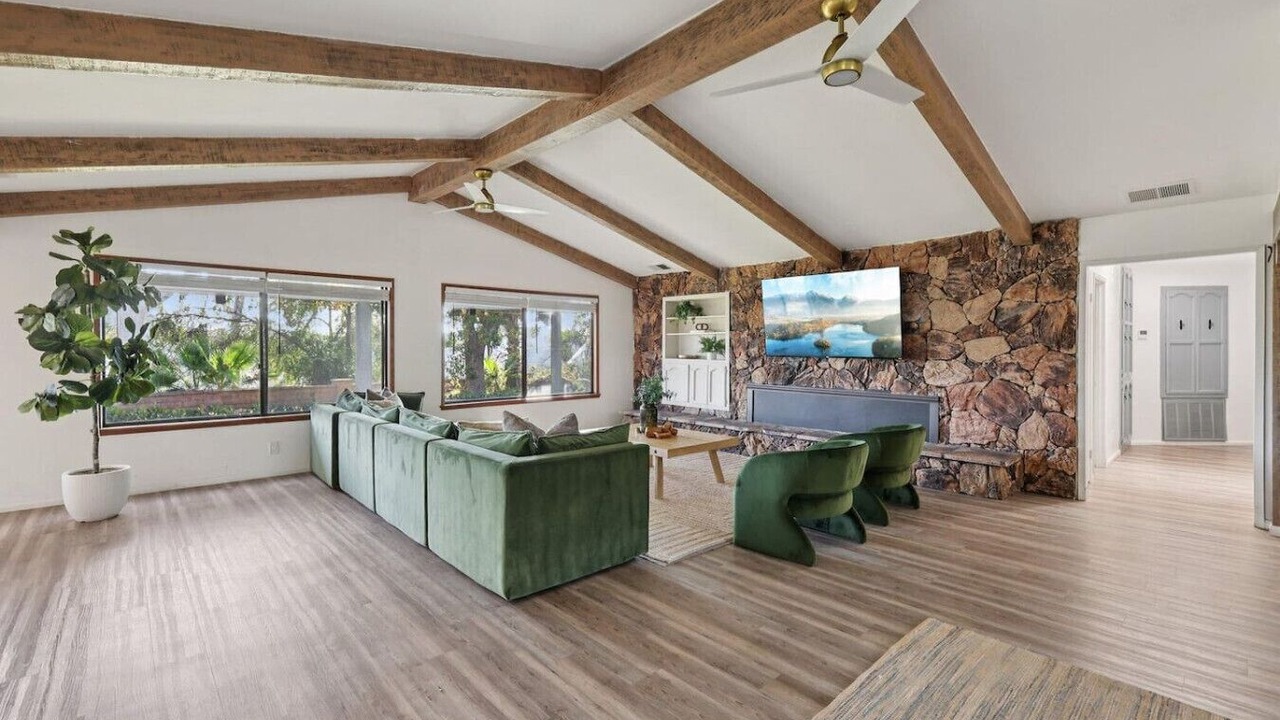 Photo of Livingroom in Valley Center