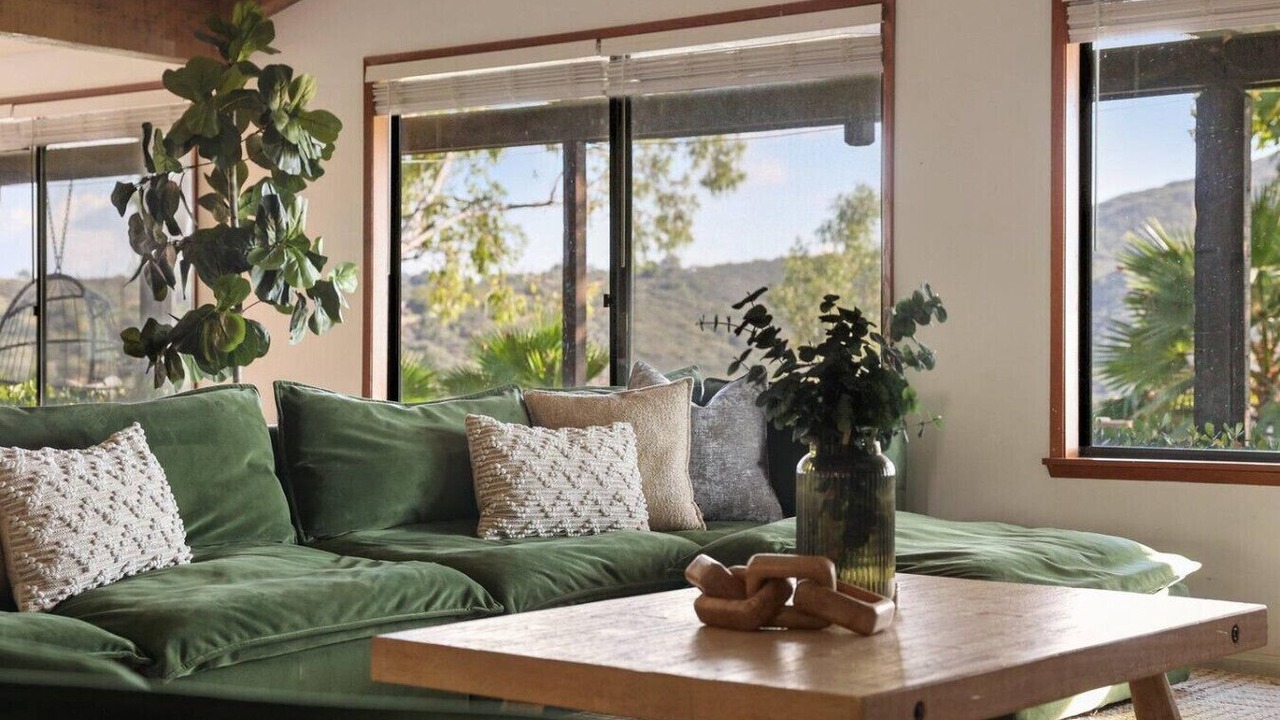 Photo of Livingroom in Valley Center
