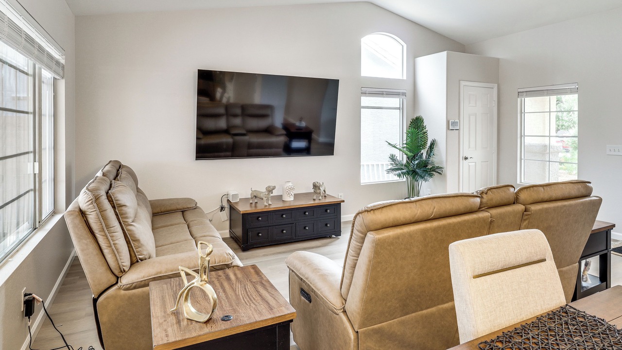 Photo of Livingroom in Sunrise Manor