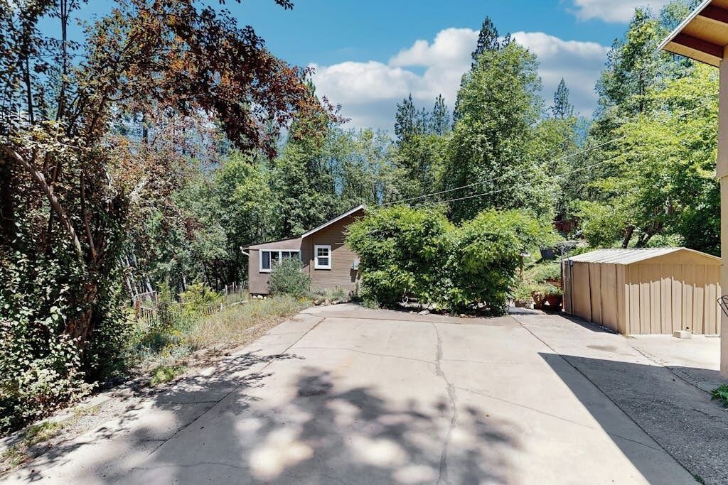 Photo of Outdoor in Hathaway Pines