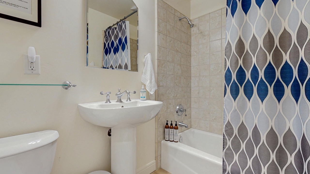 Photo of Bathroom in Arrowhead Villas