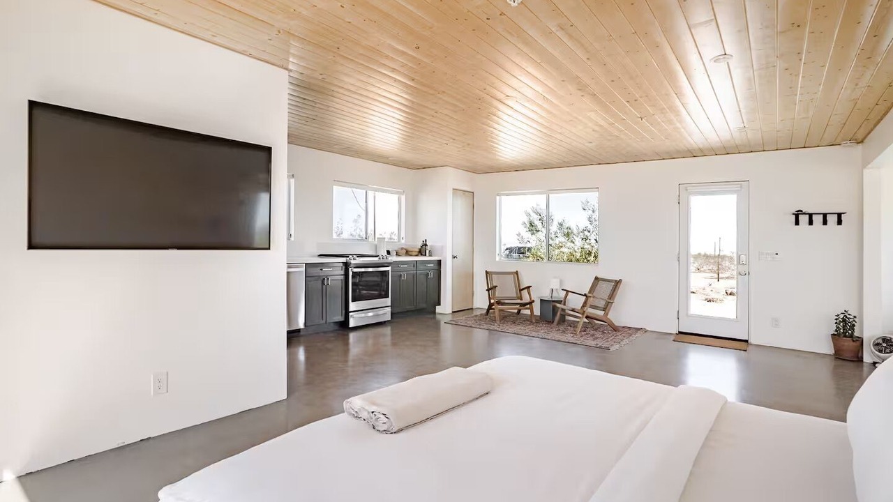Photo of Bedroom in Landers