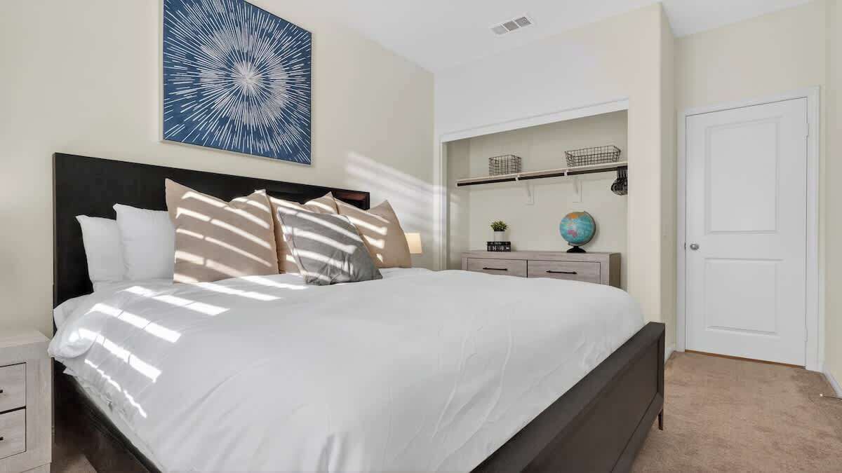 Photo of Bedroom in Santa Clarita