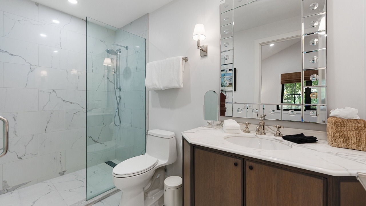 Photo of Bathroom in Summerland