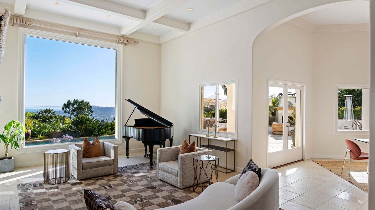 Photo of Livingroom in Montecito