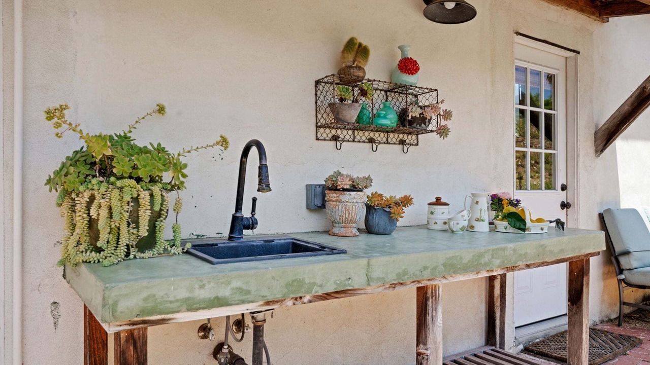 Photo of Patio Balcony in Carpinteria