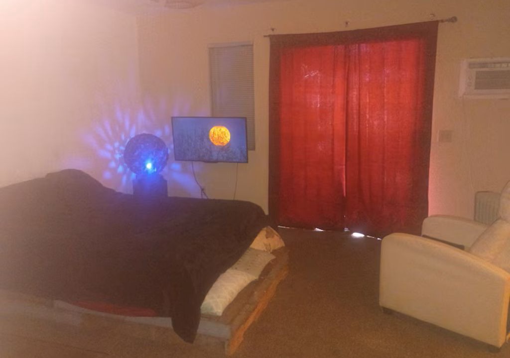 Photo of Bedroom in Twentynine Palms