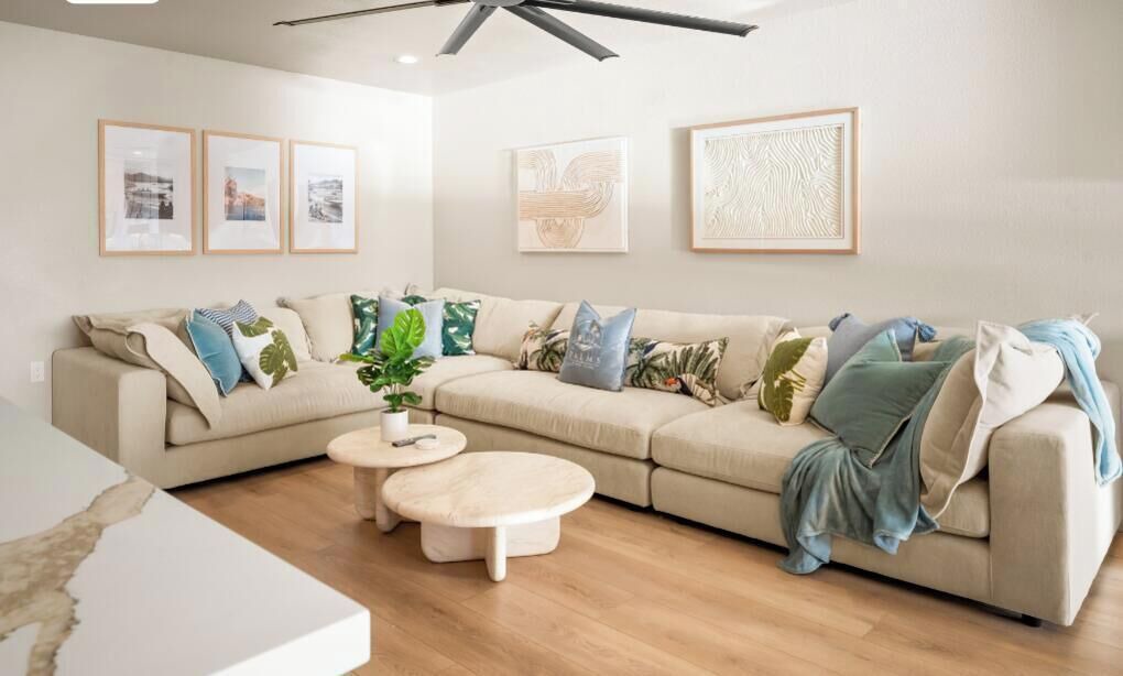 Photo of Livingroom in Parker Strip