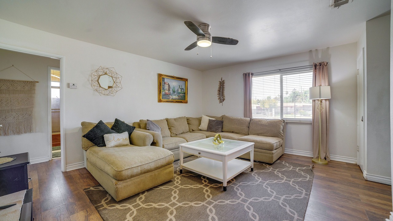 Photo of Livingroom in Riverside