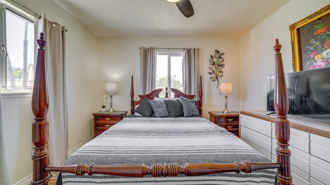 Photo of Bedroom in Riverside