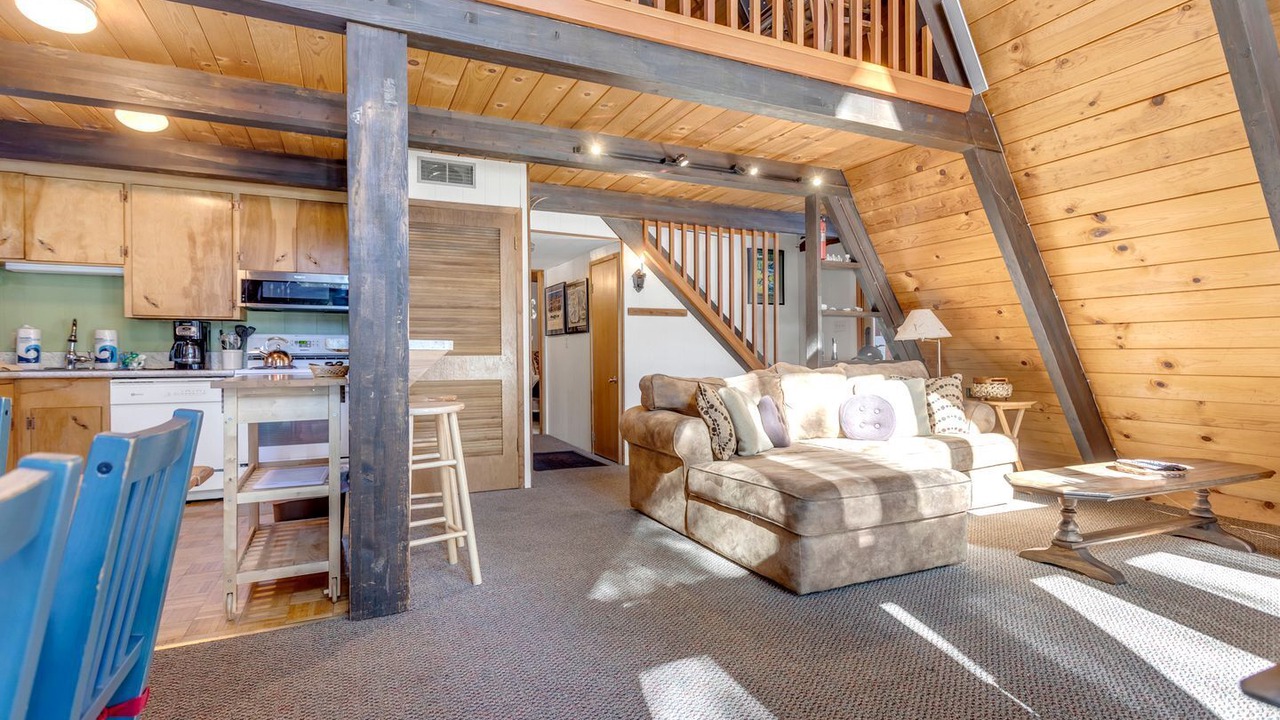 Photo of Livingroom in Bear Valley