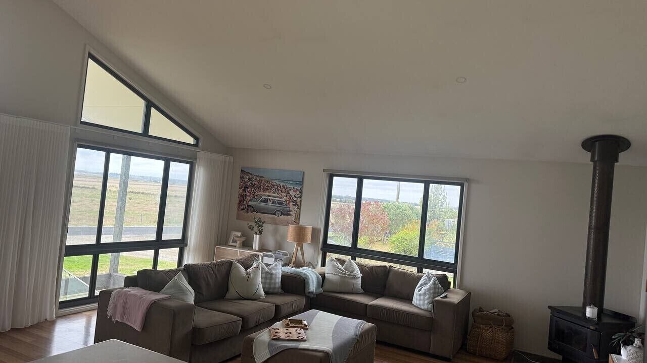 Photo of Livingroom in Venus Bay