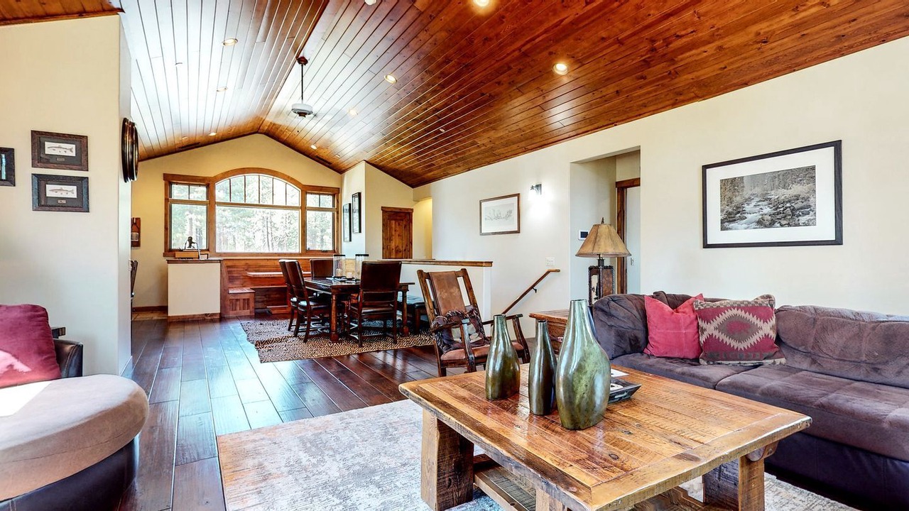Photo of Livingroom in Mammoth Lakes