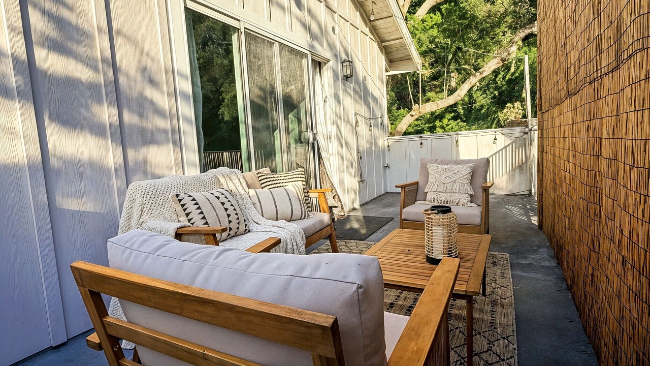 Photo of Patio Balcony in Alta Mesa