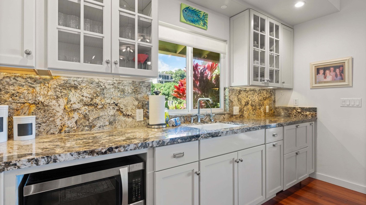 Photo of Kitchen in Kahana