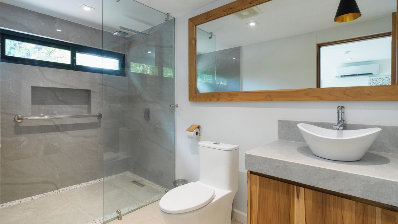Photo of Bathroom in Playa Langosta