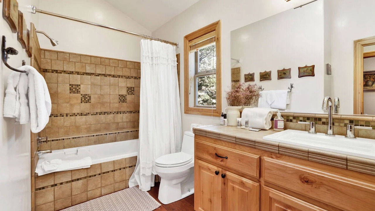 Photo of Bathroom in Fox Farm