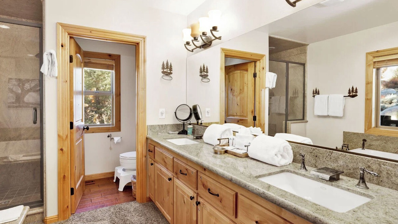 Photo of Bathroom in Fox Farm