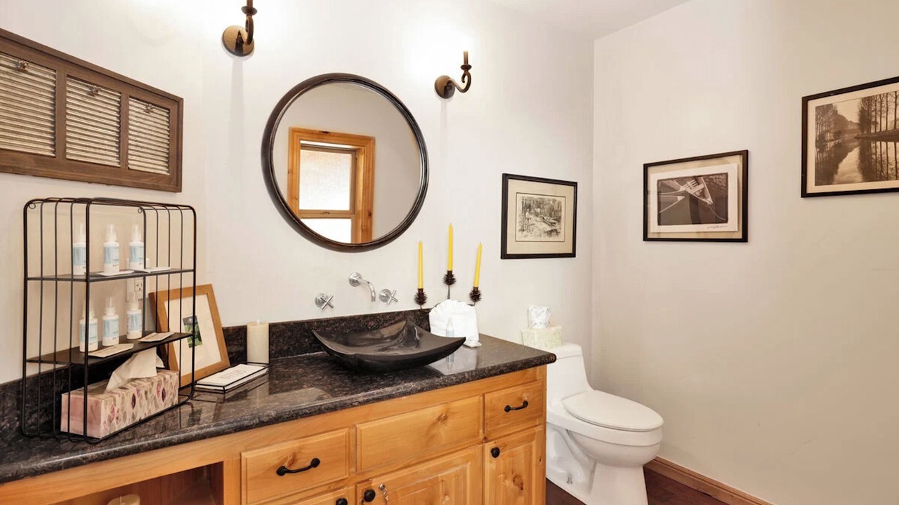 Photo of Bathroom in Fox Farm