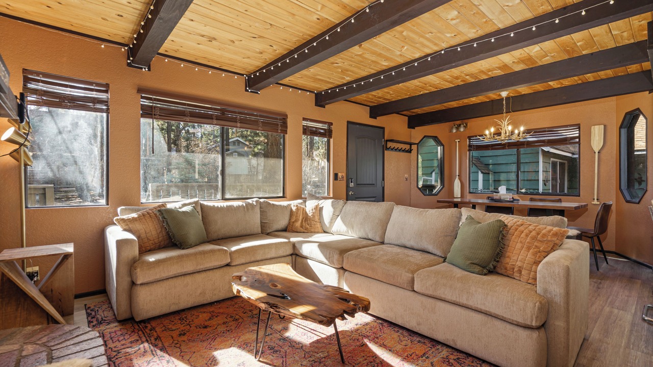 Photo of Livingroom in Big Bear City