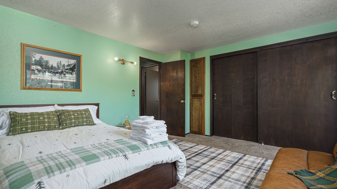 Photo of Bedroom in Big Bear City