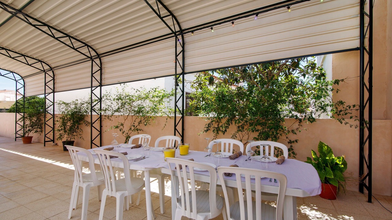 Photo of Outdoor in Pera