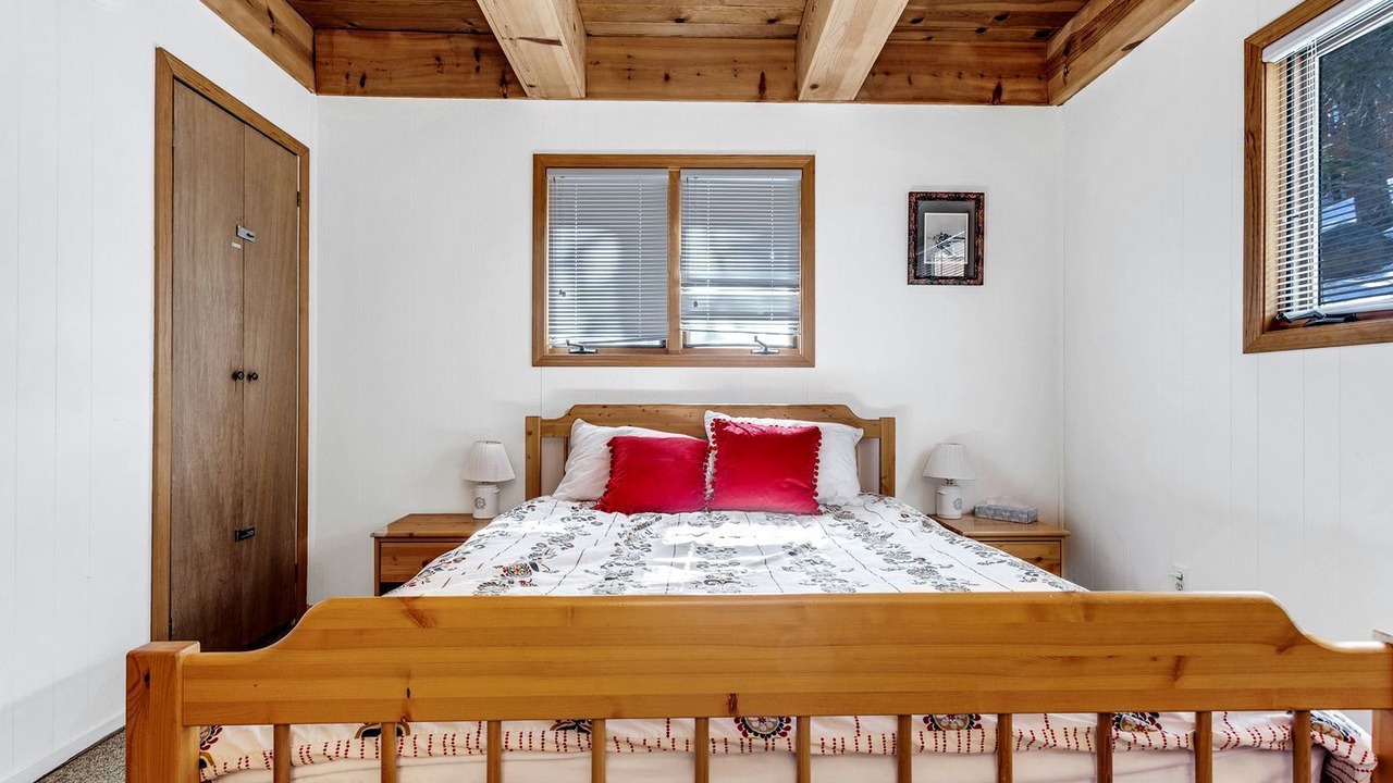 Photo of Bedroom in Bear Valley