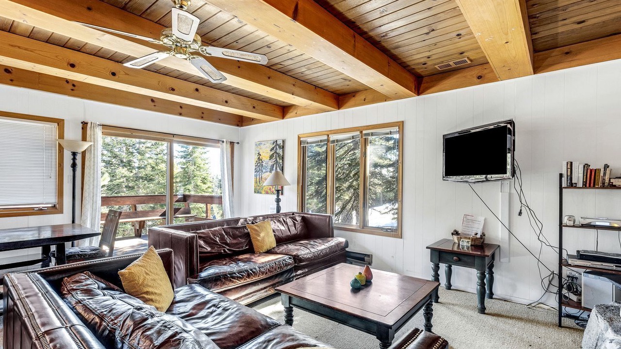 Photo of Livingroom in Bear Valley