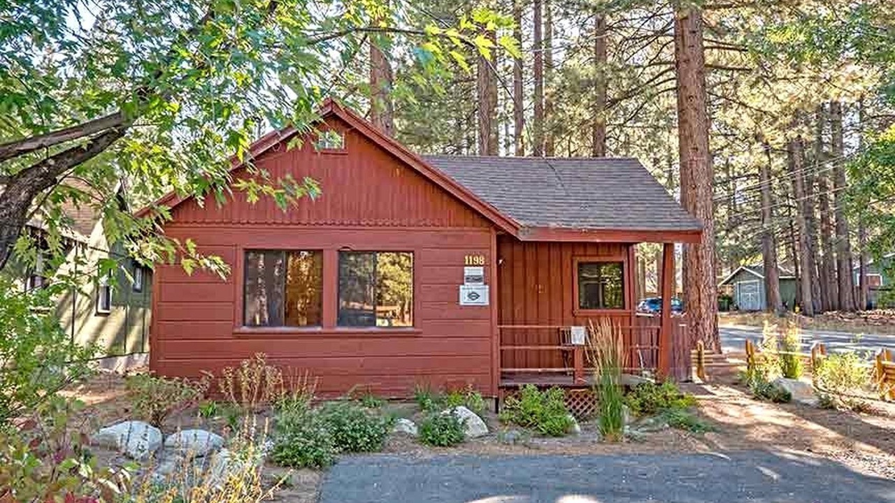 Photo of Outdoor in Sierra Tract
