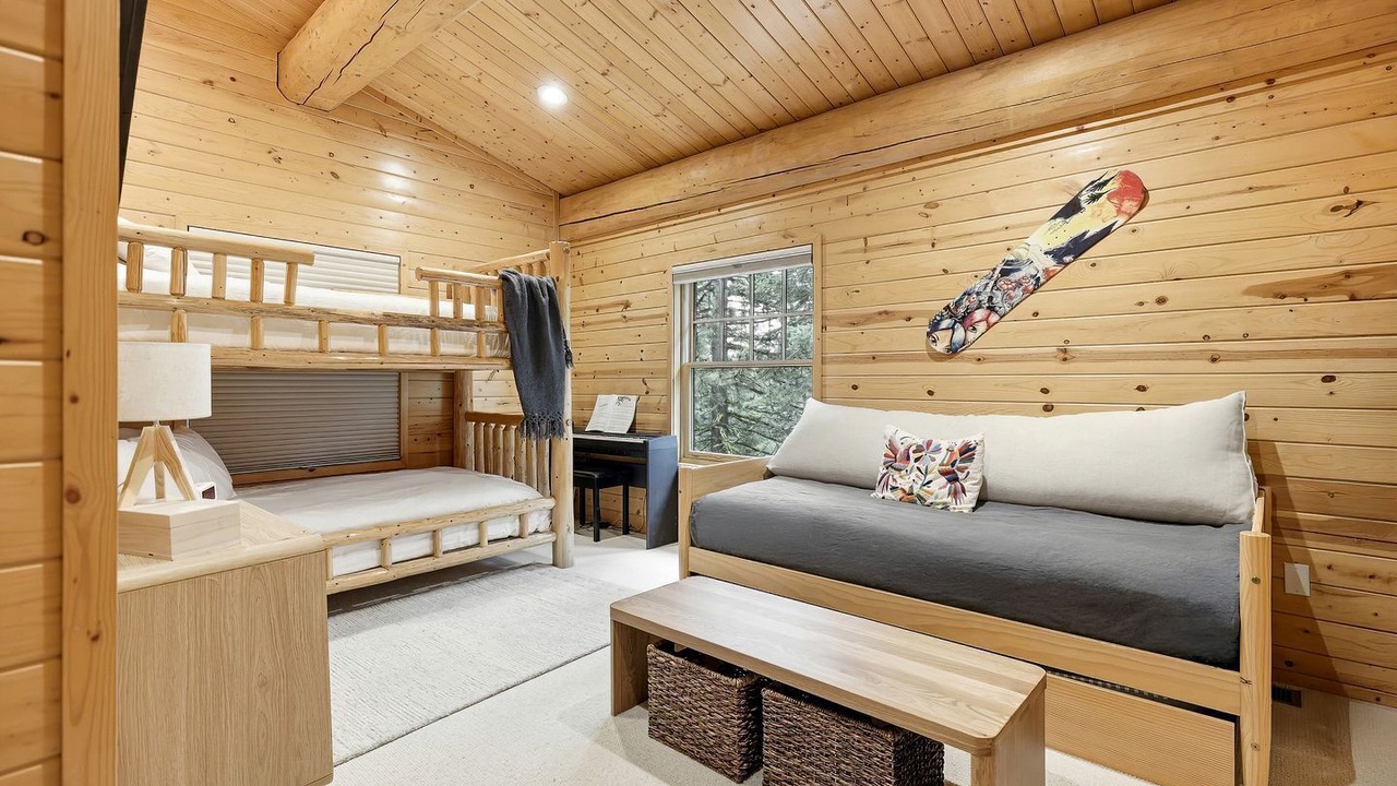 Photo of Bedroom in Bear Valley