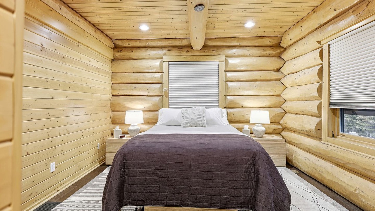 Photo of Bedroom in Bear Valley