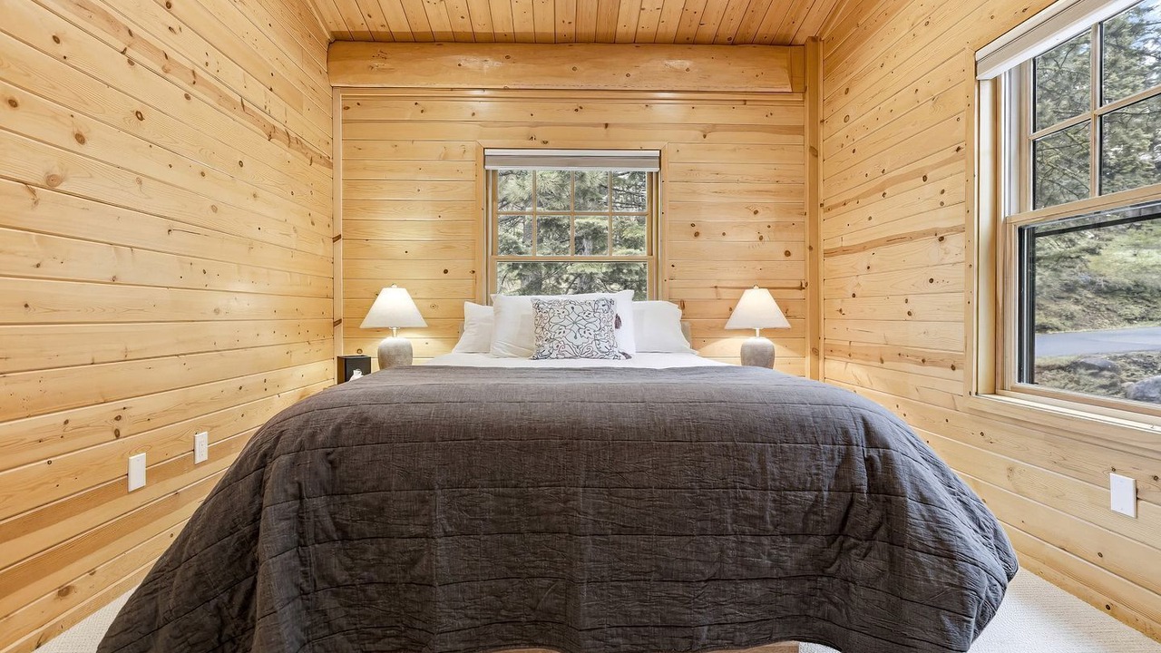 Photo of Bedroom in Bear Valley
