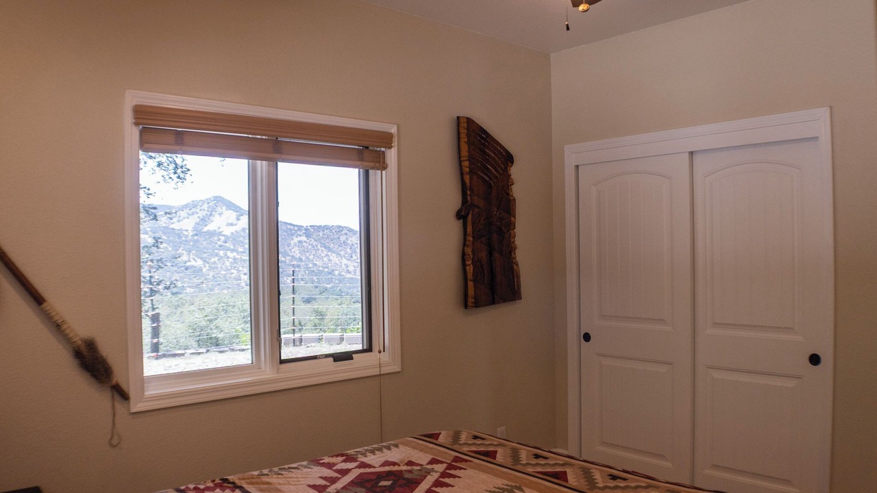 Photo of Bedroom in California Hot Springs
