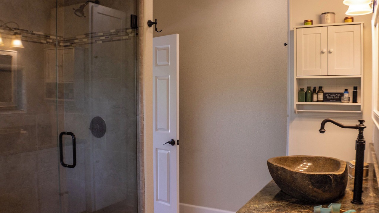 Photo of Bathroom in California Hot Springs