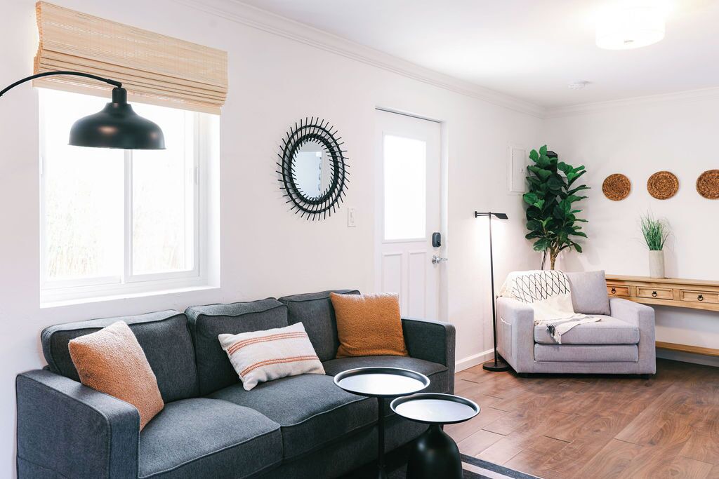 Photo of Livingroom in Golden Hill