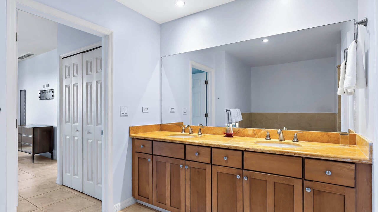Photo of Bathroom in Coco