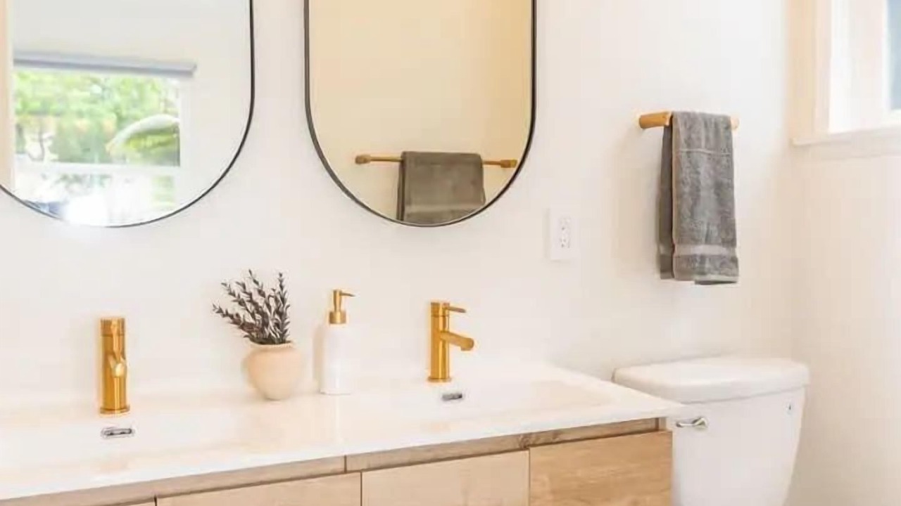 Photo of Bathroom in Little Italy
