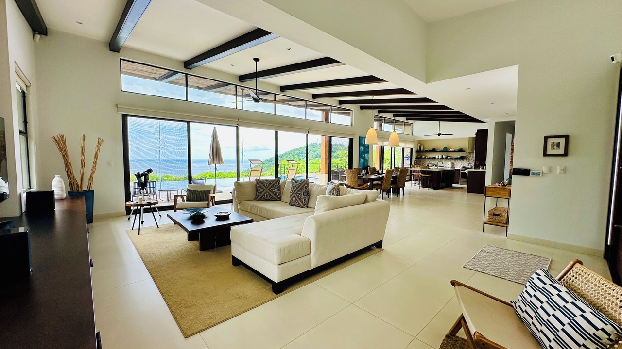 Photo of Livingroom in Panama Beach
