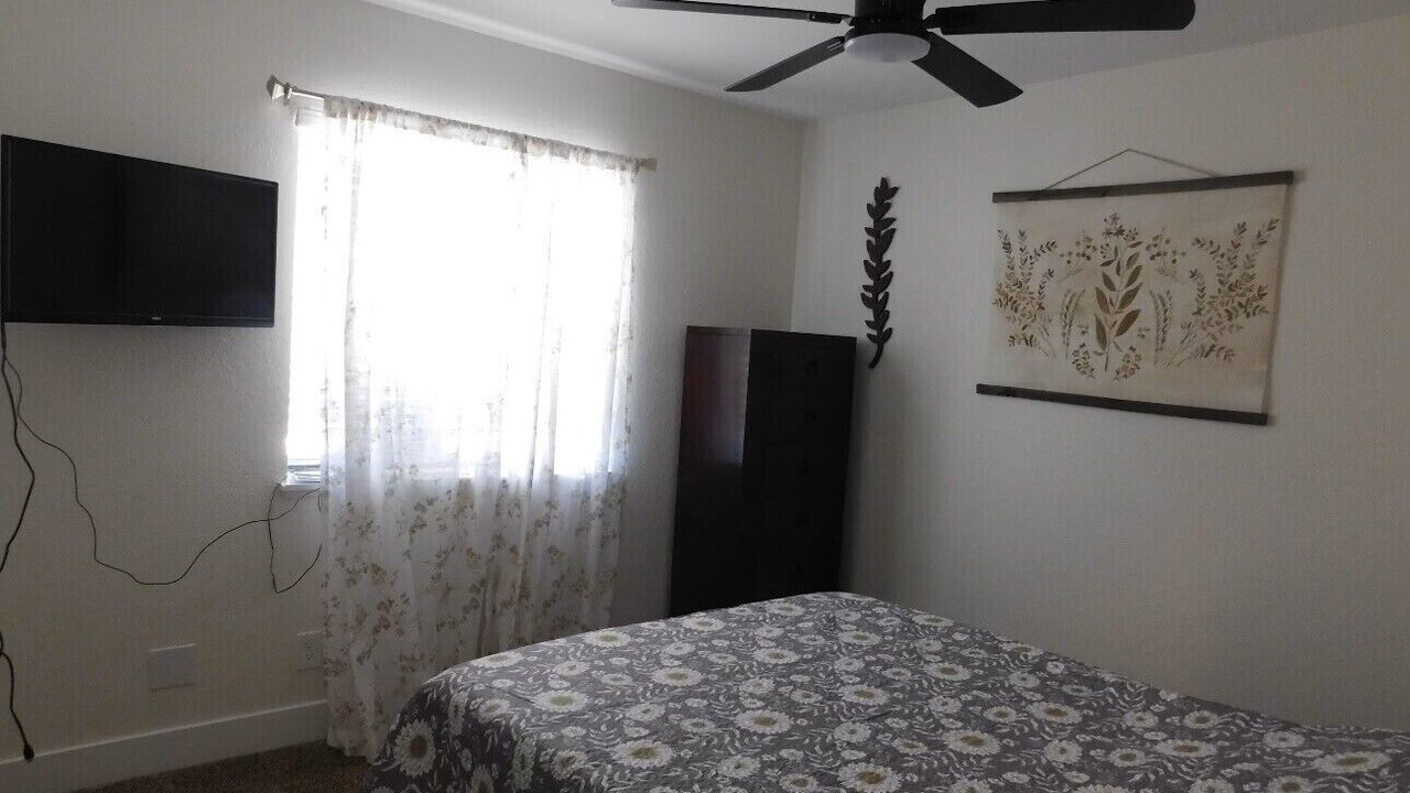 Photo of Bedroom in Sunrise Manor