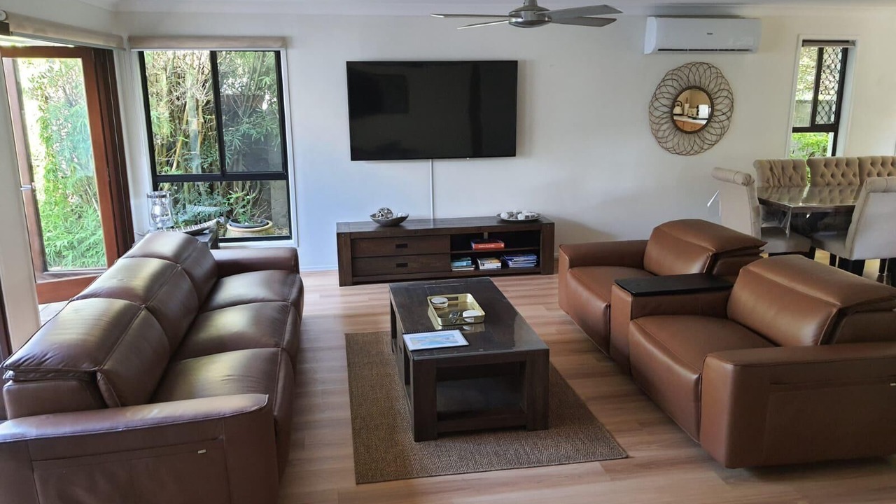 Photo of Livingroom in Mermaid Waters