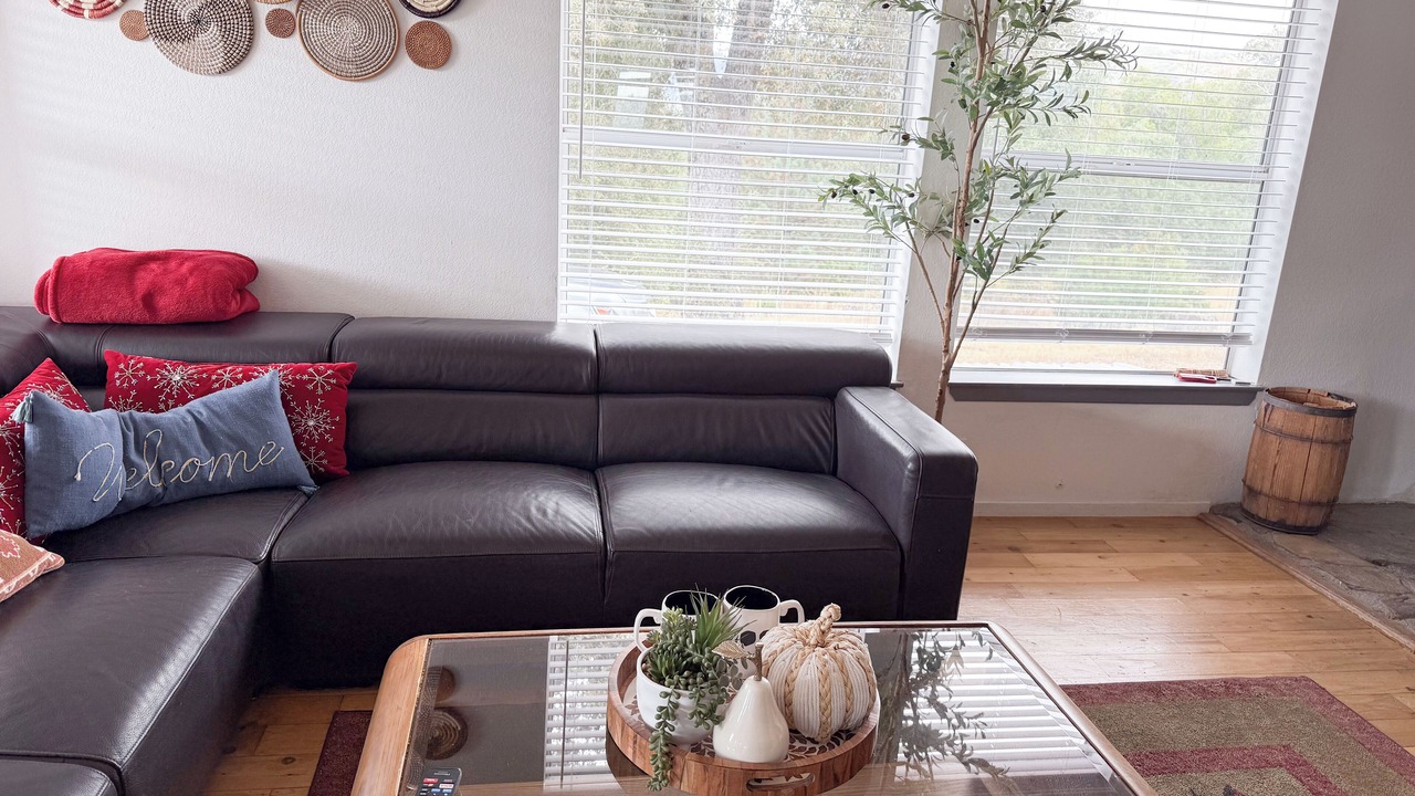 Photo of Livingroom in Julian