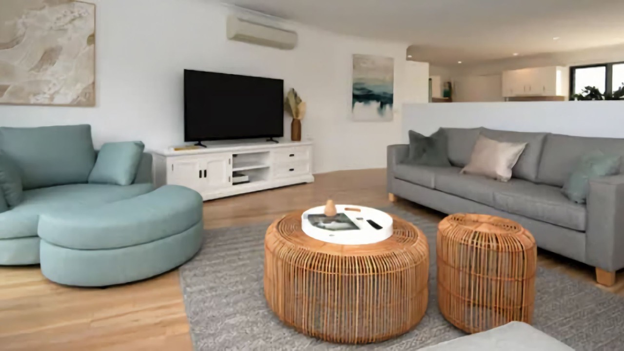 Photo of Livingroom in Maloneys Beach