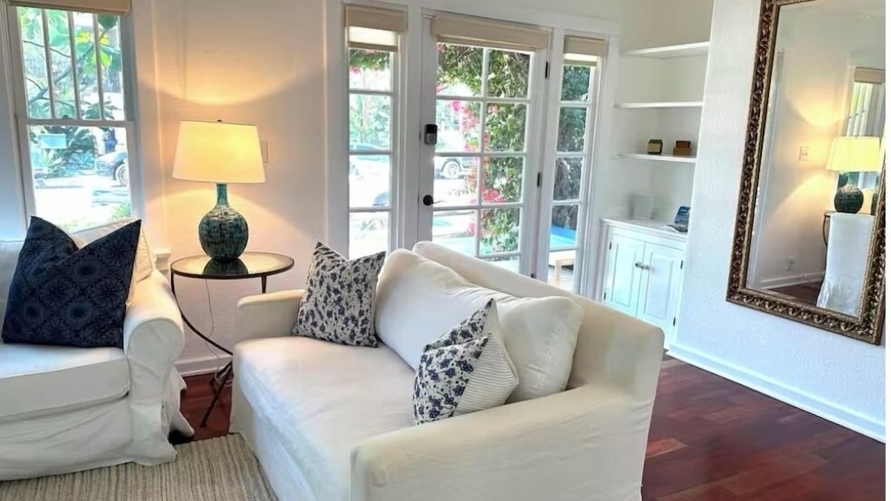 Photo of Livingroom in West Beach