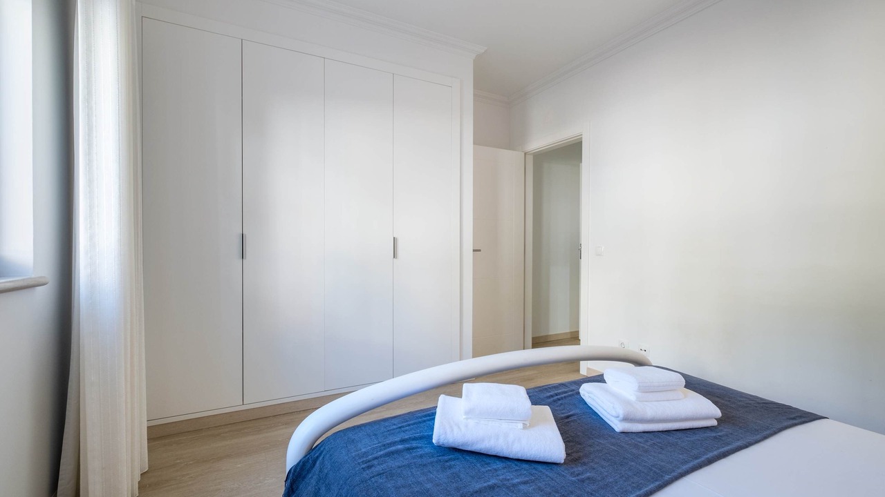 Photo of Bedroom in Estoril