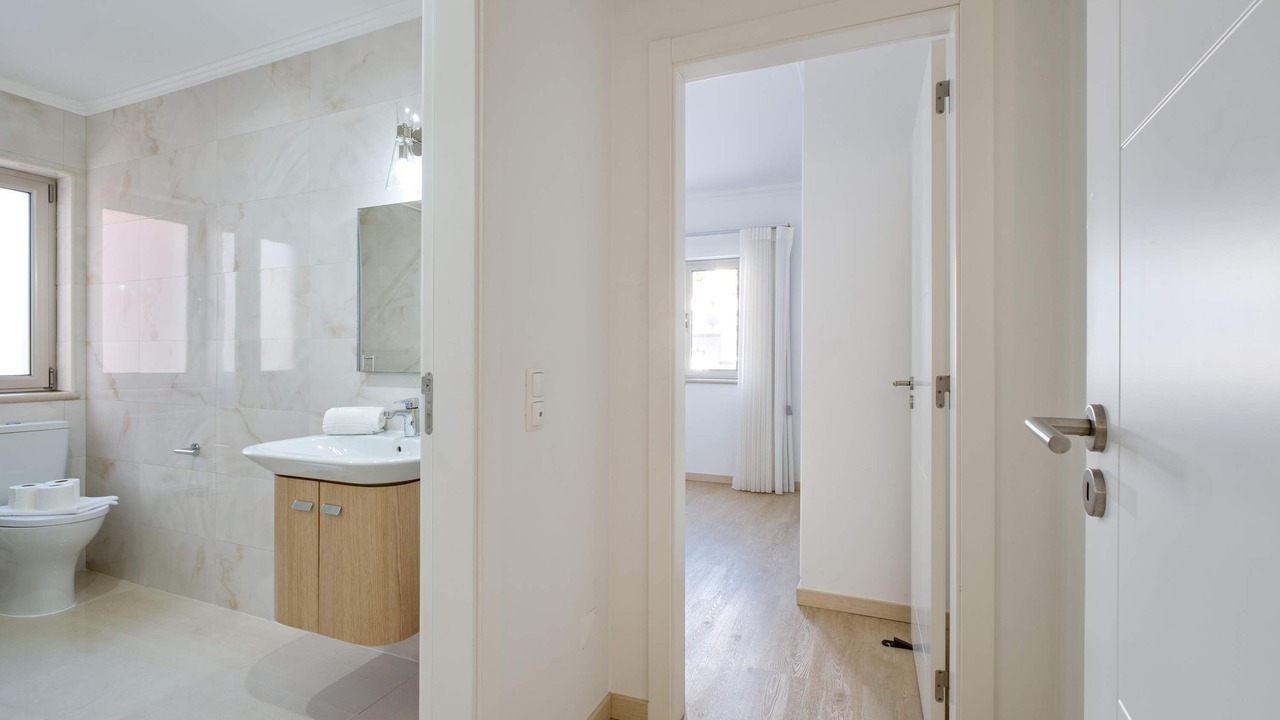 Photo of Bathroom in Estoril