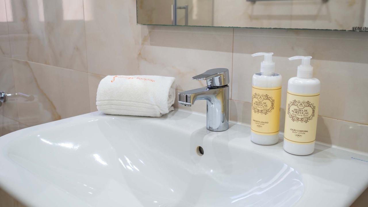 Photo of Bathroom in Estoril