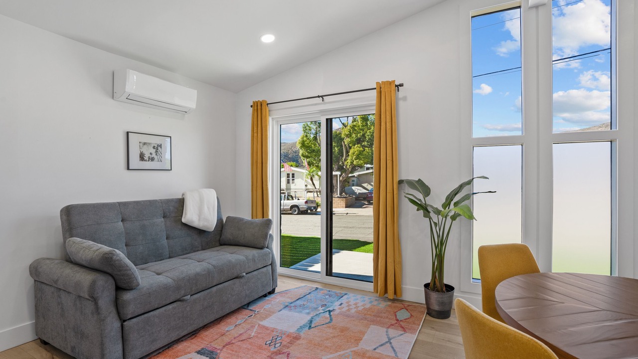 Photo of Livingroom in Lake Murray